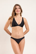 Załaduj obraz do przeglądarki galerii, Model Front: Rio De Sol Top Bikini Top Touch-Black Alba