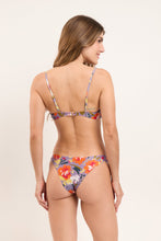 Załaduj obraz do przeglądarki galerii, Model Back: Rio De Sol Zestaw Bikini Set Garden-Flower Bandeau-Joy Essential
