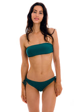 Załaduj obraz do przeglądarki galerii, Model Front: Rio De Sol Figi Bikini Bottom Uv-Galapagos Madrid