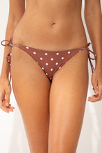 Załaduj obraz do przeglądarki galerii, Gallery: Wednesday In Hawaii By Rio De Sol Figi Bikini Bottom Kiko-Coco Kaleia-Comfy