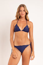 Załaduj obraz do przeglądarki galerii, Model Front: Rio De Sol Figi Bikini Bottom Touch-Marinho Frufru