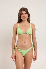 Załaduj obraz do przeglądarki galerii, Model Front: Rio De Sol Figi Bikini Bottom Sand-Menta Ibiza-Comfy