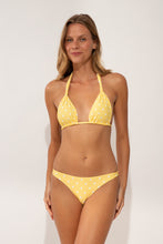 Załaduj obraz do przeglądarki galerii, Model Front: Wednesday In Hawaii By Rio De Sol Figi Bikini Bottom Kiko-Lilikoi Oahu