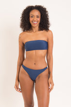 Załaduj obraz do przeglądarki galerii, Model Front: Rio De Sol Zestaw Bikini Set Navy Bandeau-Reto Nice-Fio