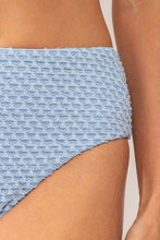 Załaduj obraz do przeglądarki galerii, Image 06: Rio De Sol Figi Bikini Bottom Drift-Cianita Hotpants