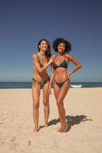 Załaduj obraz do przeglądarki galerii, Image 11: Rio De Sol Zestaw Bikini Set Shimmer-Shark Tri-Fixo-Noa Cheeky-Noa