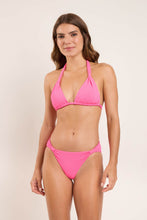 Załaduj obraz do przeglądarki galerii, Model Front: Rio De Sol Figi Bikini Bottom Mtx-Ultrapink Mel-Comfy