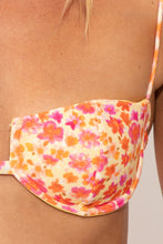 Załaduj obraz do przeglądarki galerii, Image 06: Rio De Sol Top Bikini Top Ditsy-Butter Juliette