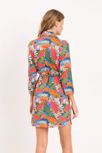 Załaduj obraz do przeglądarki galerii, Model Back: Rio De Sol Sukienki Koszulowe Jungle Chemise