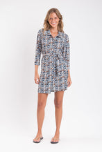 Załaduj obraz do przeglądarki galerii, Model Front: Rio De Sol Sukienki Koszulowe Ikat Chemise