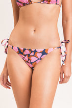 Załaduj obraz do przeglądarki galerii, Gallery: Rio De Sol Figi Bikini Bottom Amore-Pink Cheeky-Micro