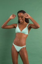 Załaduj obraz do przeglądarki galerii, Image 10: Rio De Sol Zestaw Bikini Set Malibu-Menta Tri-Duo Mini-Duo