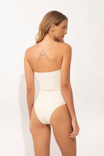 Załaduj obraz do przeglądarki galerii, Model Back: Rio De Sol Kostium Jednoczęściowy Malibu-Natural Sara-Op