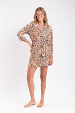 Załaduj obraz do przeglądarki galerii, Image 06: Rio De Sol Sukienki Koszulowe Leopard Chemise