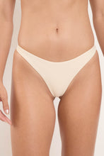 Załaduj obraz do przeglądarki galerii, Image 10: Rio De Sol Figi Bikini Bottom Touch-Natural Mia