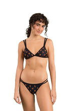 Załaduj obraz do przeglądarki galerii, Model Front: Rio De Sol Figi Bikini Bottom Cashew Mini-Duo