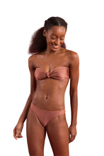 Załaduj obraz do przeglądarki galerii, Image 04: Rio De Sol Top Bikini Top Shimmer-Copper Bandeau-Joy