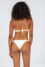 Załaduj obraz do przeglądarki galerii, Model Back: Rio De Sol Zestaw Bikini Set Off-White Twist Leblon