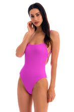 Załaduj obraz do przeglądarki galerii, Model Front: Rio De Sol Kostium Jednoczęściowy St-Tpz Pink Ella