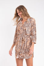 Załaduj obraz do przeglądarki galerii, Image 09: Rio De Sol Sukienki Koszulowe Leopard Chemise