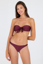 Załaduj obraz do przeglądarki galerii, Model Front: Rio De Sol Figi Bikini Bottom Barolo Nice-Fio