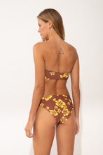 Załaduj obraz do przeglądarki galerii, Model Back: Wednesday In Hawaii By Rio De Sol Figi Bikini Bottom Pua-Coco-Lilikoi Waikiki