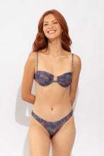 Załaduj obraz do przeglądarki galerii, Model Front: Rio De Sol Figi Bikini Bottom Coqueiro Essential