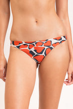 Załaduj obraz do przeglądarki galerii, Gallery: Rio De Sol Figi Bikini Bottom Amore-Red Essential-Comfy