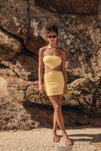 Załaduj obraz do przeglądarki galerii, Image 05: Rio De Sol Mini Dress Drift-Butterglow Lulu Dress