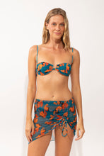 Załaduj obraz do przeglądarki galerii, Model Front: Rio De Sol Spódnica Plażowa Luma Mini Skirt Ruched