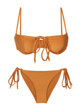 Załaduj obraz do przeglądarki galerii, Product Front: Rio De Sol Zestaw Bikini Set Shimmer-Nocciola Balconet-Tie Cheeky-Tie-Gold