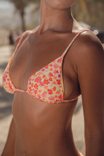Załaduj obraz do przeglądarki galerii, Image 13: Rio De Sol Top Bikini Top Ditsy-Butter Lia