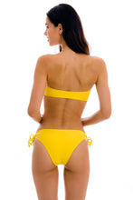 Załaduj obraz do przeglądarki galerii, Model Back: Rio De Sol Figi Bikini Bottom Uv-Melon Madrid