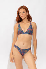 Załaduj obraz do przeglądarki galerii, Model Front: Rio De Sol Figi Bikini Bottom Coqueiro Essential-Comfy