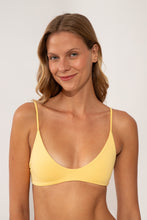 Załaduj obraz do przeglądarki galerii, Gallery: Wednesday In Hawaii By Rio De Sol Top Bikini Top Lilikoi Hana