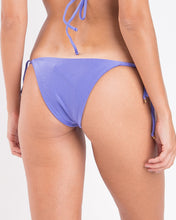 Załaduj obraz do przeglądarki galerii, Image 05: Rio De Sol Figi Bikini Bottom Shimmer-Hortensia Lacinho
