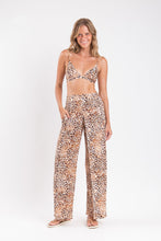 Załaduj obraz do przeglądarki galerii, Gallery: Rio De Sol Spodnie Plażowe Leopard Wide Pants