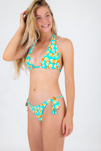 Załaduj obraz do przeglądarki galerii, Model Front: Rio De Sol Top Bikini Top Dubai Halter-Double