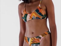 Załaduj i odtwarzaj film w przeglądarce Gallery, Video: Rio De Sol Zestaw Bikini Set El-Arco Bralette Essential-Comfy