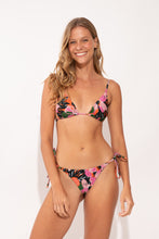Załaduj obraz do przeglądarki galerii, Model Front: Rio De Sol Figi Bikini Bottom Jolie Cheeky-Micro