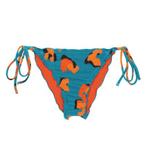 Załaduj obraz do przeglądarki galerii, Product Front: Rio De Sol Figi Bikini Bottom Luma Frufru