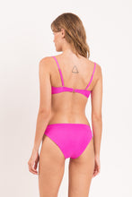 Załaduj obraz do przeglądarki galerii, Model Back: Rio De Sol Figi Bikini Bottom Malibu-Rosa Essential-Comfy