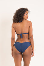 Załaduj obraz do przeglądarki galerii, Model Back: Rio De Sol Figi Bikini Bottom Navy Mel-Comfy