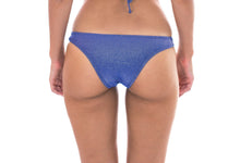 Załaduj obraz do przeglądarki galerii, Model Back: Rio De Sol Figi Bikini Calcinha Radiante Azul Marinho Cropped