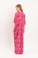 Załaduj obraz do przeglądarki galerii, Model Back: Rio De Sol Sukienka Plażowa Flavors Long Dress