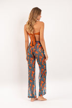 Załaduj obraz do przeglądarki galerii, Model Back: Rio De Sol Spodnie Plażowe Luma Pants Lana