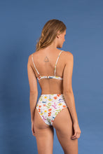 Załaduj obraz do przeglądarki galerii, Image 15: Rio De Sol Zestaw Bikini Set Countryside Kyra Hotpants