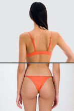 Załaduj obraz do przeglądarki galerii, Model Back: Rio De Sol Zestaw Bikini Set Light-Peach Mila Ibiza