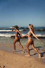 Załaduj obraz do przeglądarki galerii, Image 11: Rio De Sol Top Bikini Top Pacifica Ana