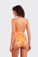 Załaduj obraz do przeglądarki galerii, Model Back: Rio De Sol Kostium Jednoczęściowy Trail-Orange Hype
